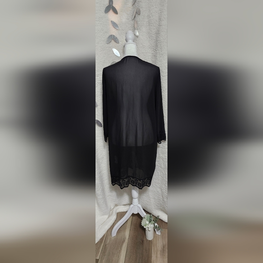 Emery Rose Shear Black Kimono/Bathing Suit Cover. Size: M - Picture 4 of 4